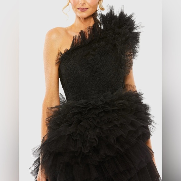 Mac Duggal 20600 NWT Black Tulle Ruffle One Shoulder Mini Dress - Picture 4 of 9
